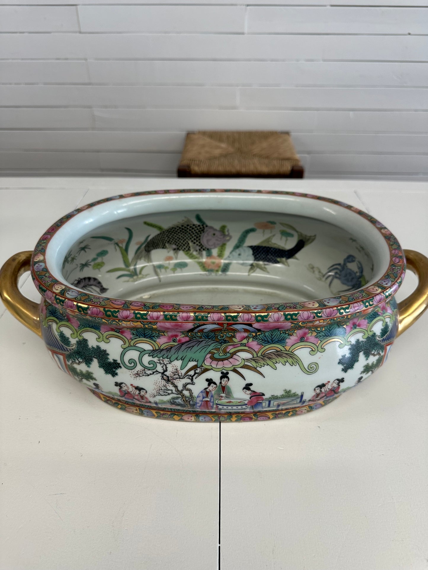 Rose Medallion Foot Bath