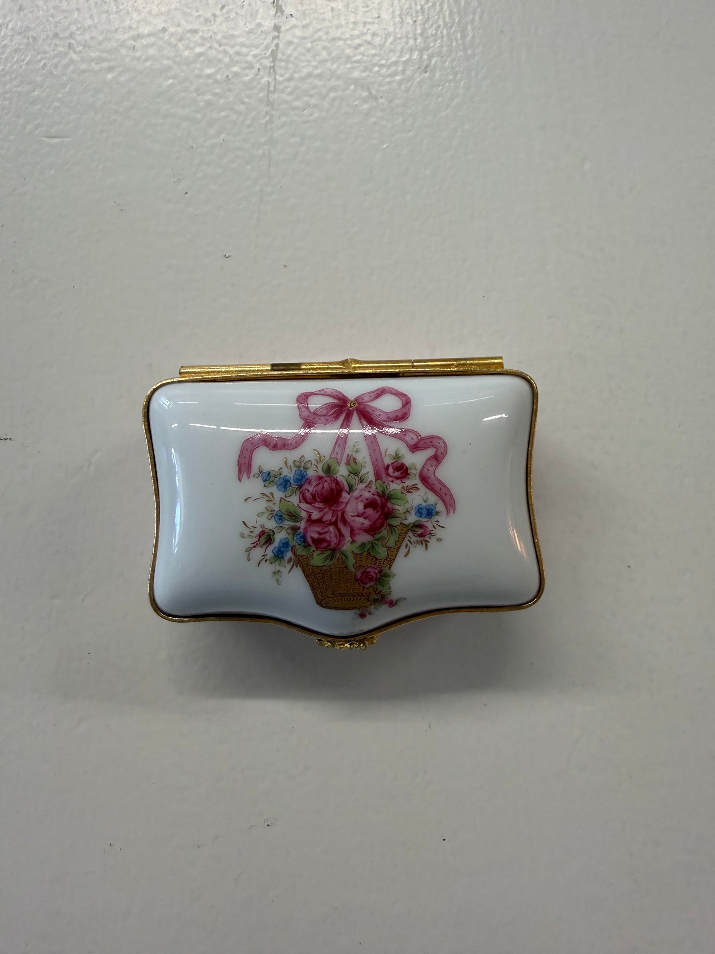 Limoges bow trinket box