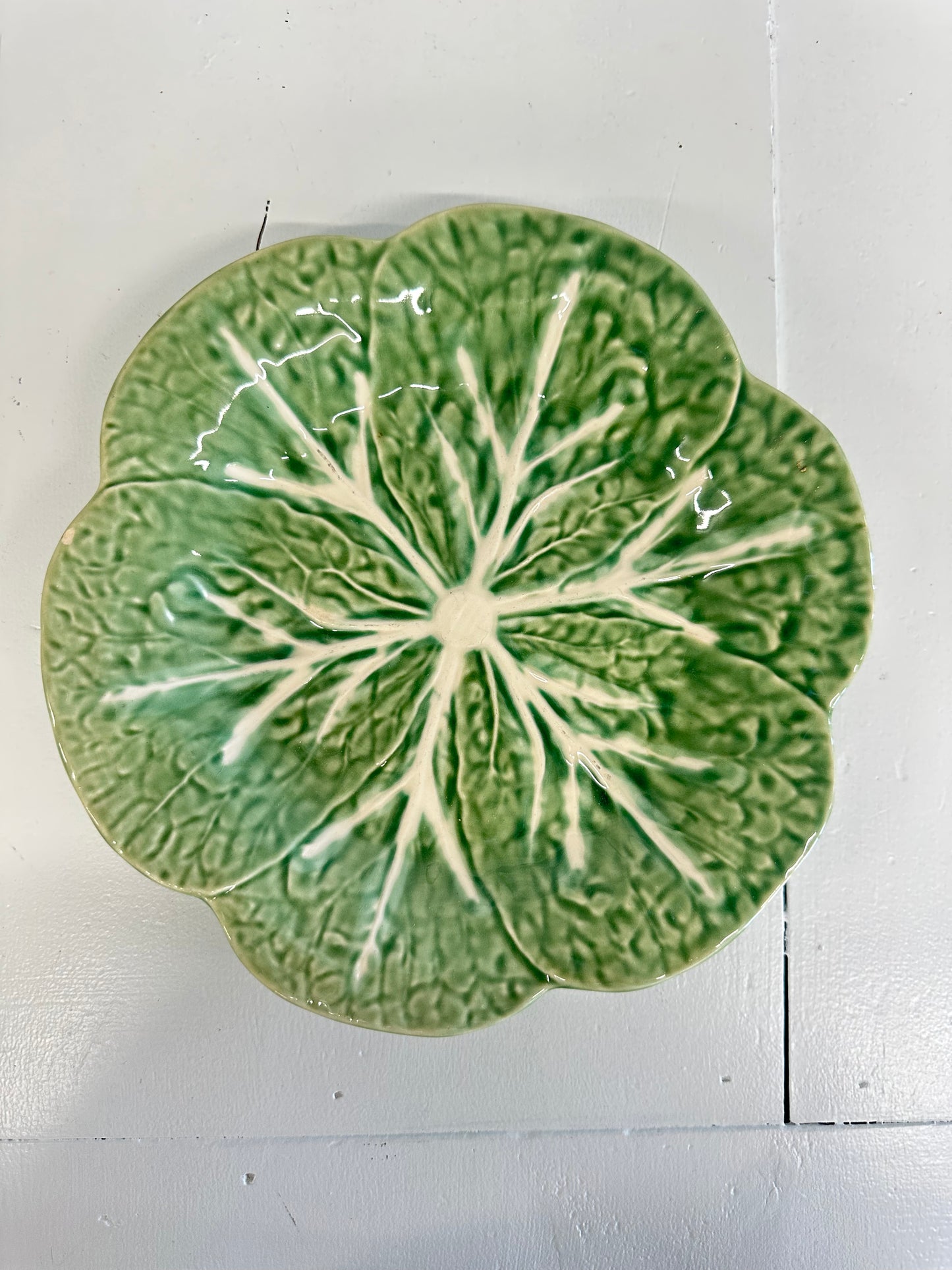 Bordallo Pinheiro Cabbage Plate (chip)