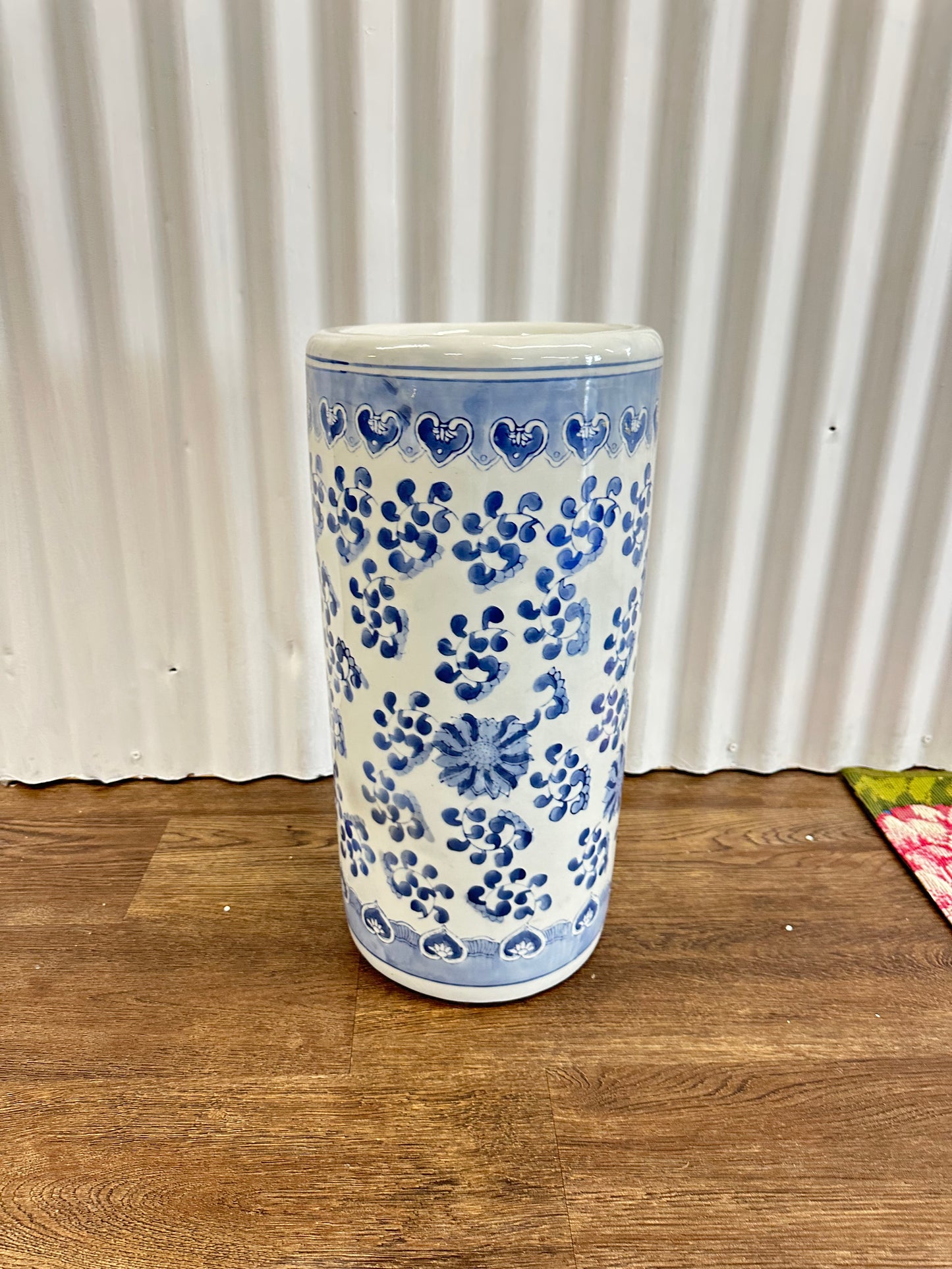 B&W Umbrella Stand