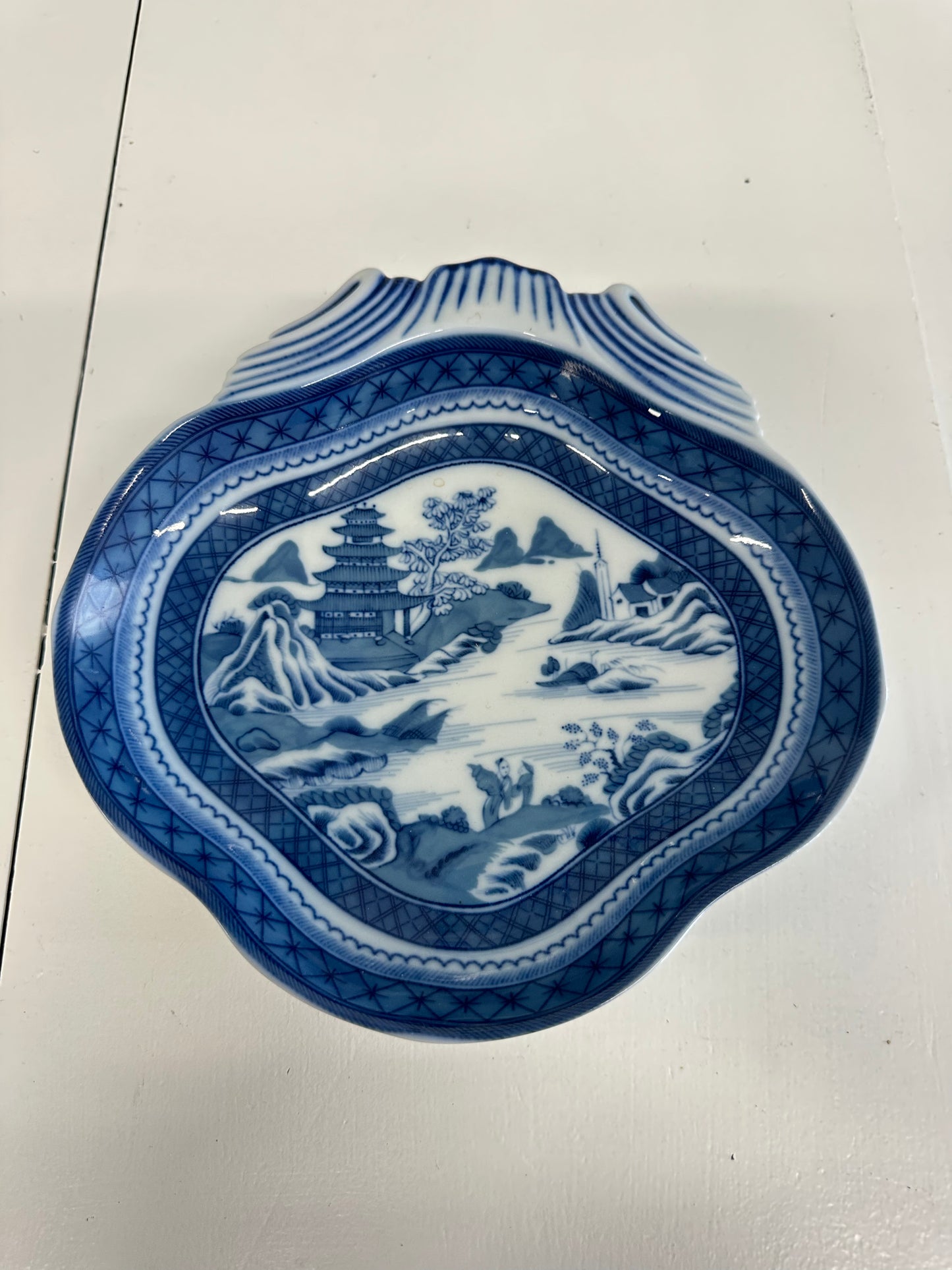 Mottahedah Blue Canton Shrimp Plate