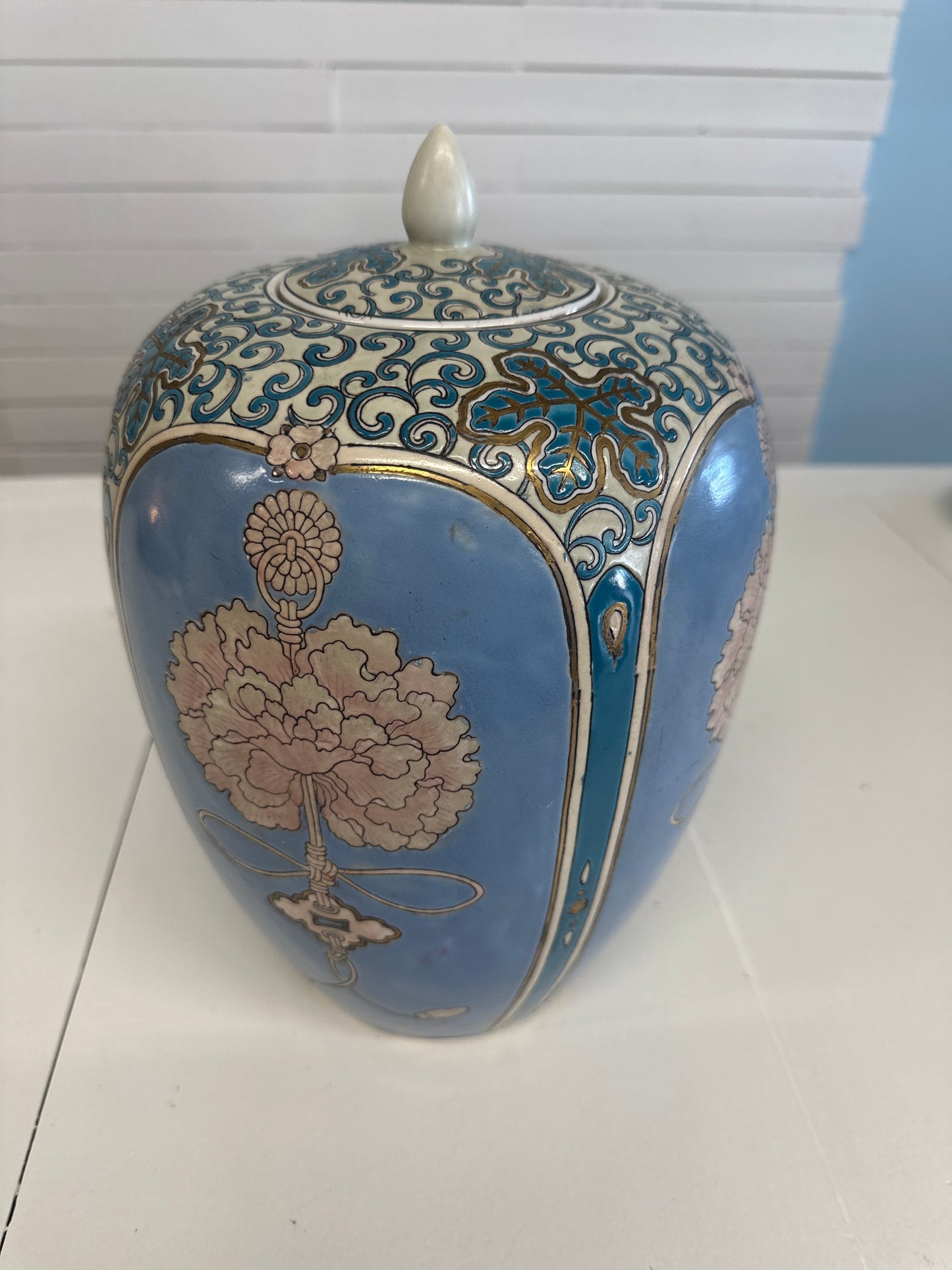 Hydrangea Temple Jar