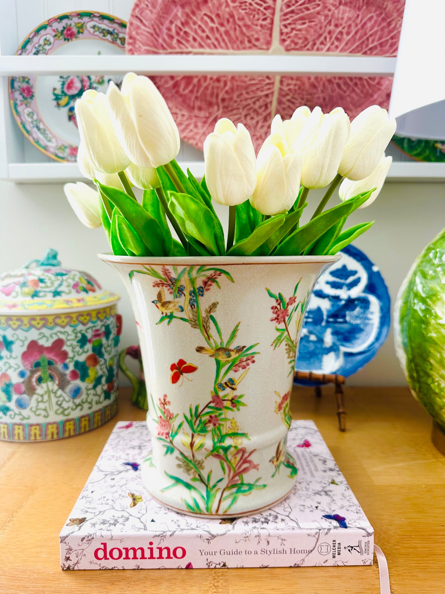 Vibrant cachepot