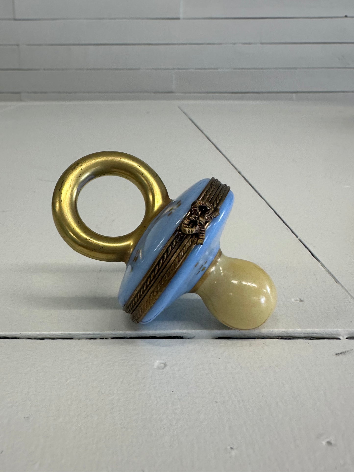 Limoges Pacifier Box