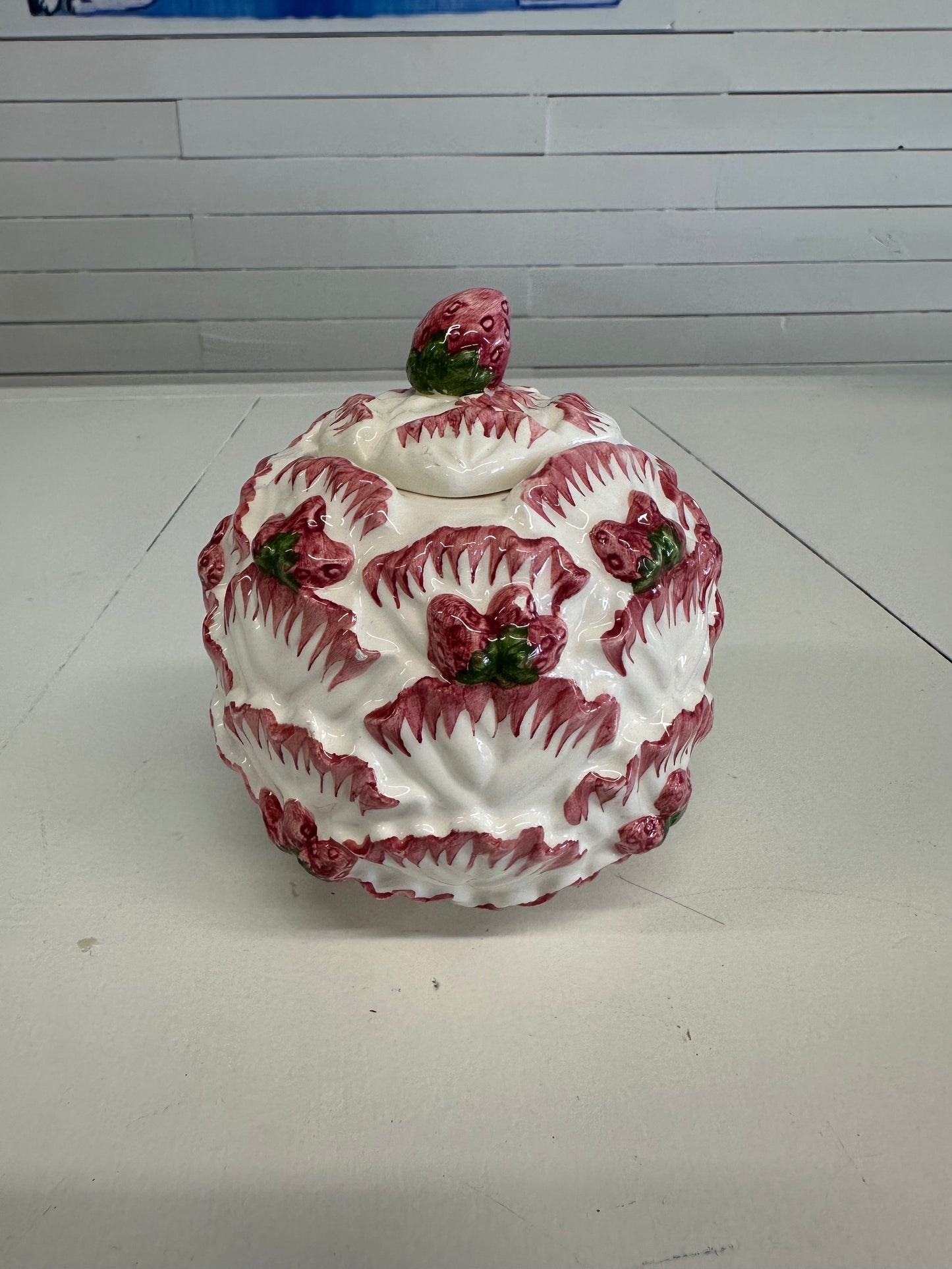 Neuwirth Majolica Strawberry