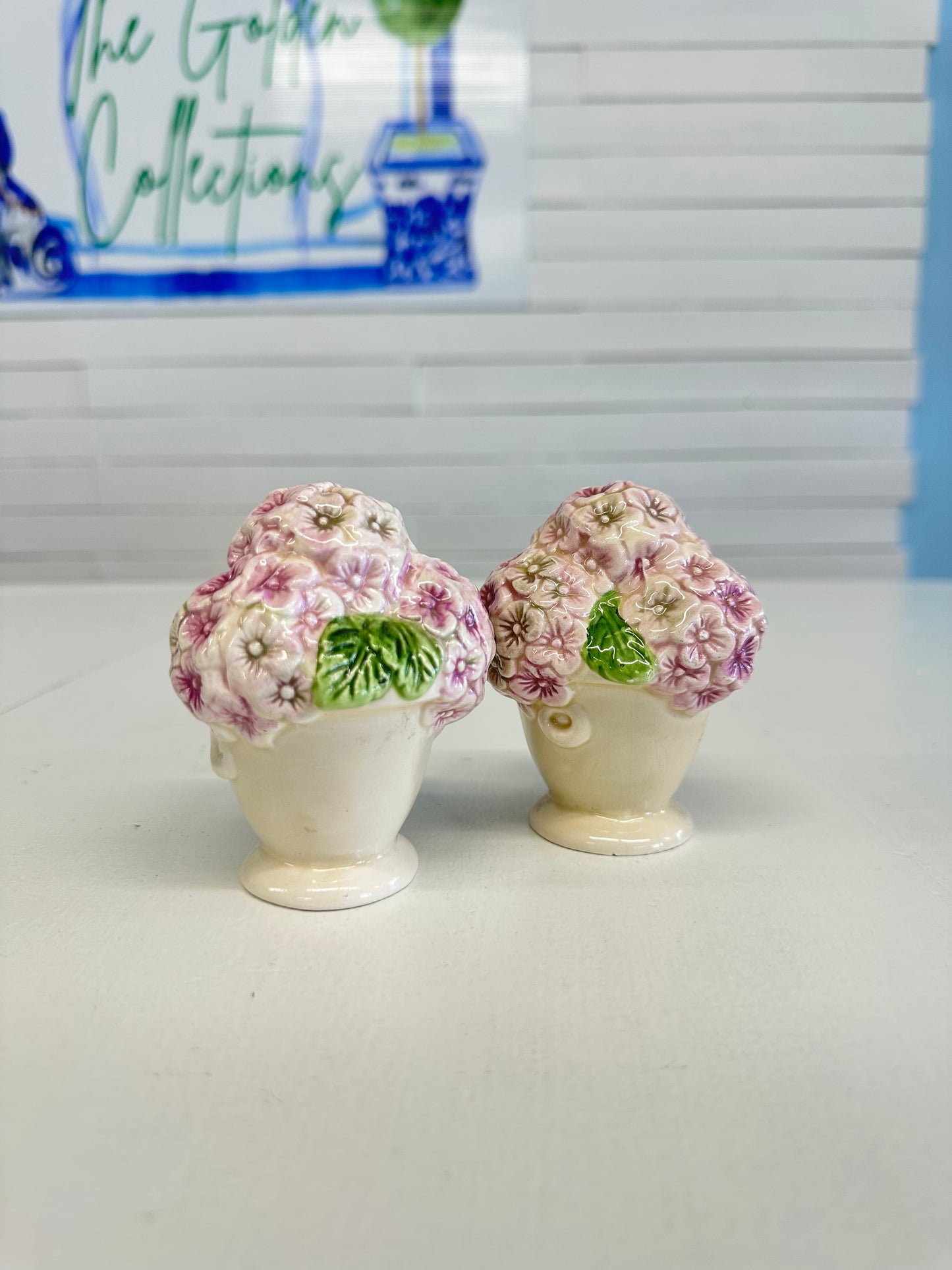 Hydrangea Salt and Pepper Shaker Set