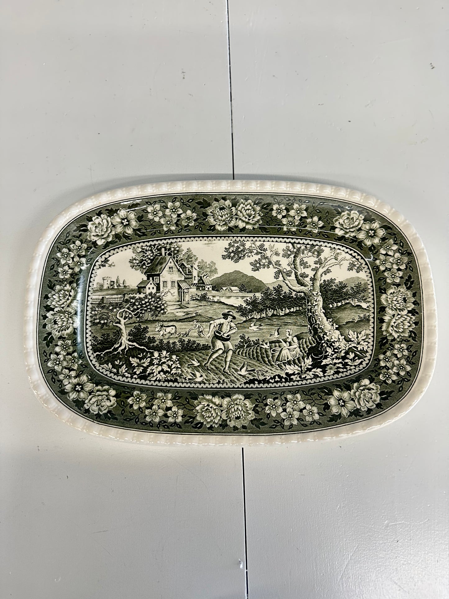 Green Scenery Platter
