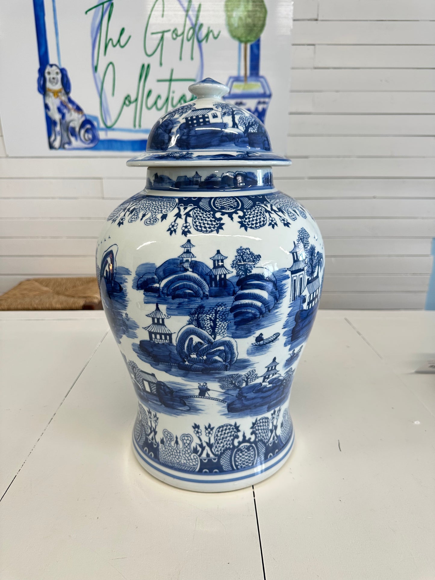 Large Willow Temple Jar