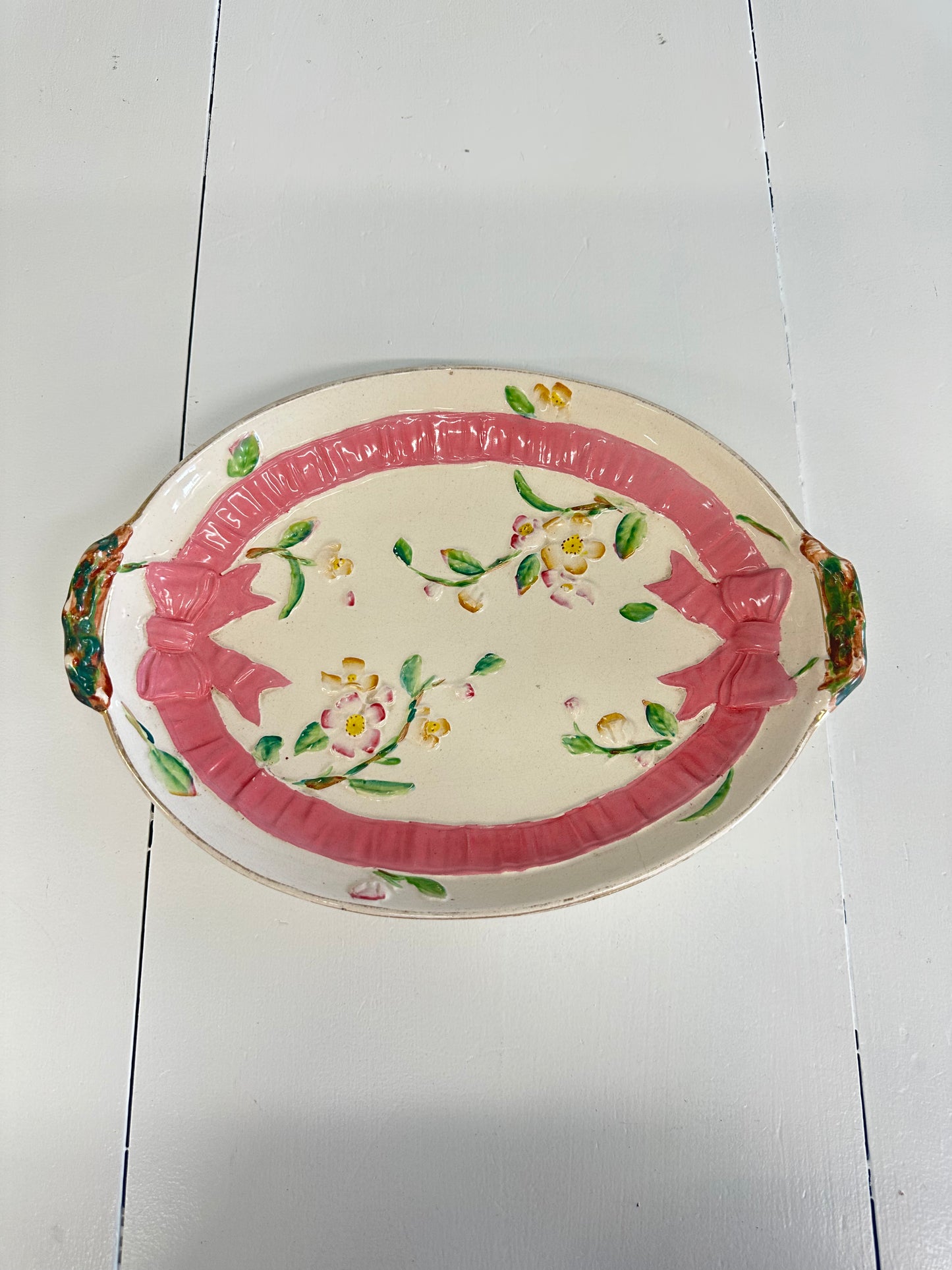 Majolica Bow Serving Dish
