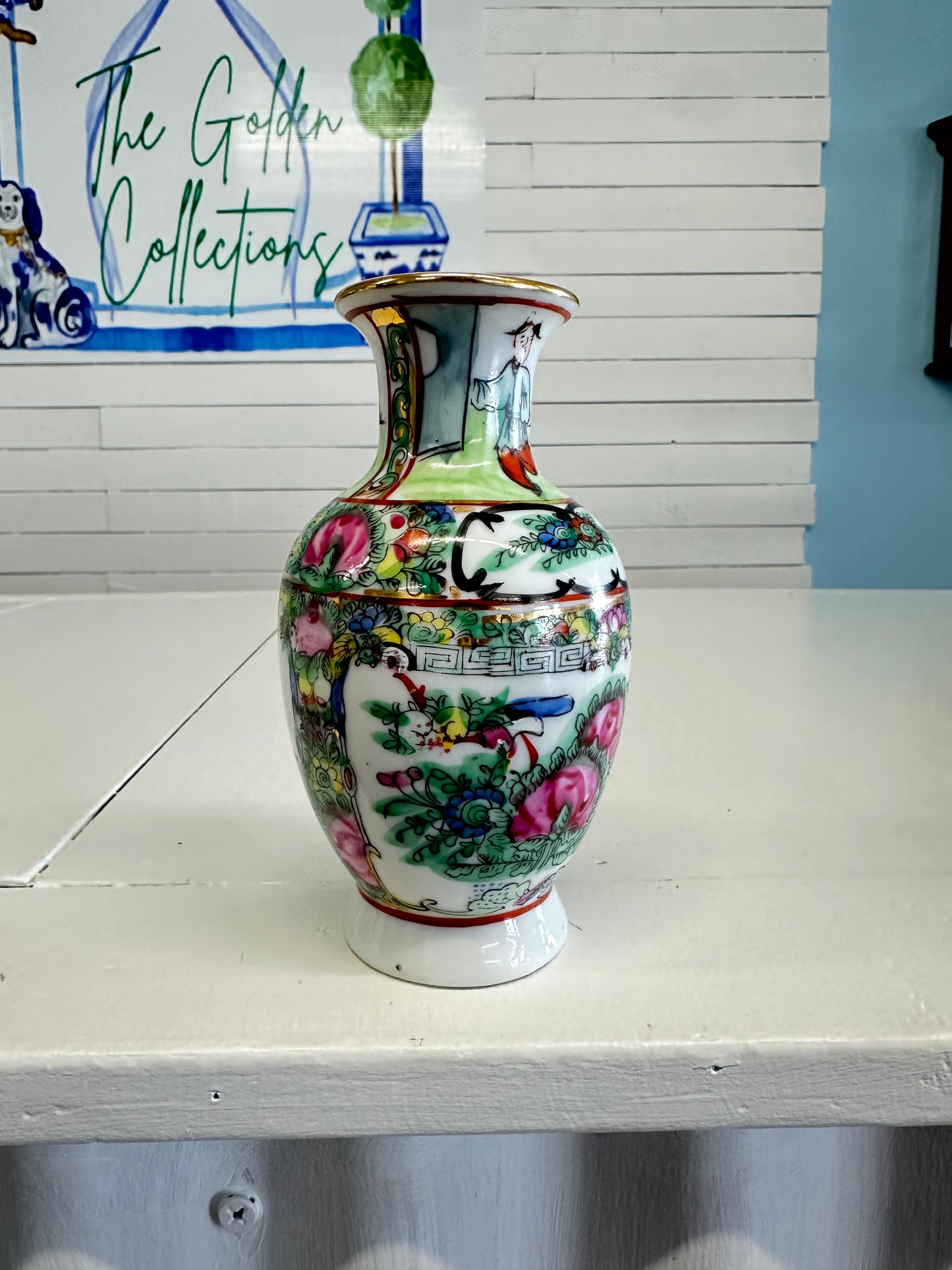 Rose Medallion Mini Vase