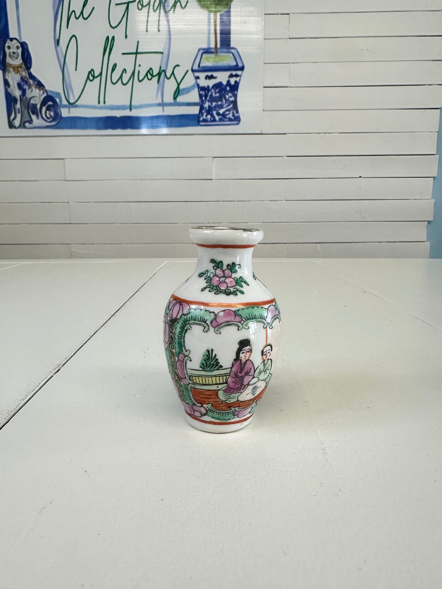 Rose Medallion Mini Vase