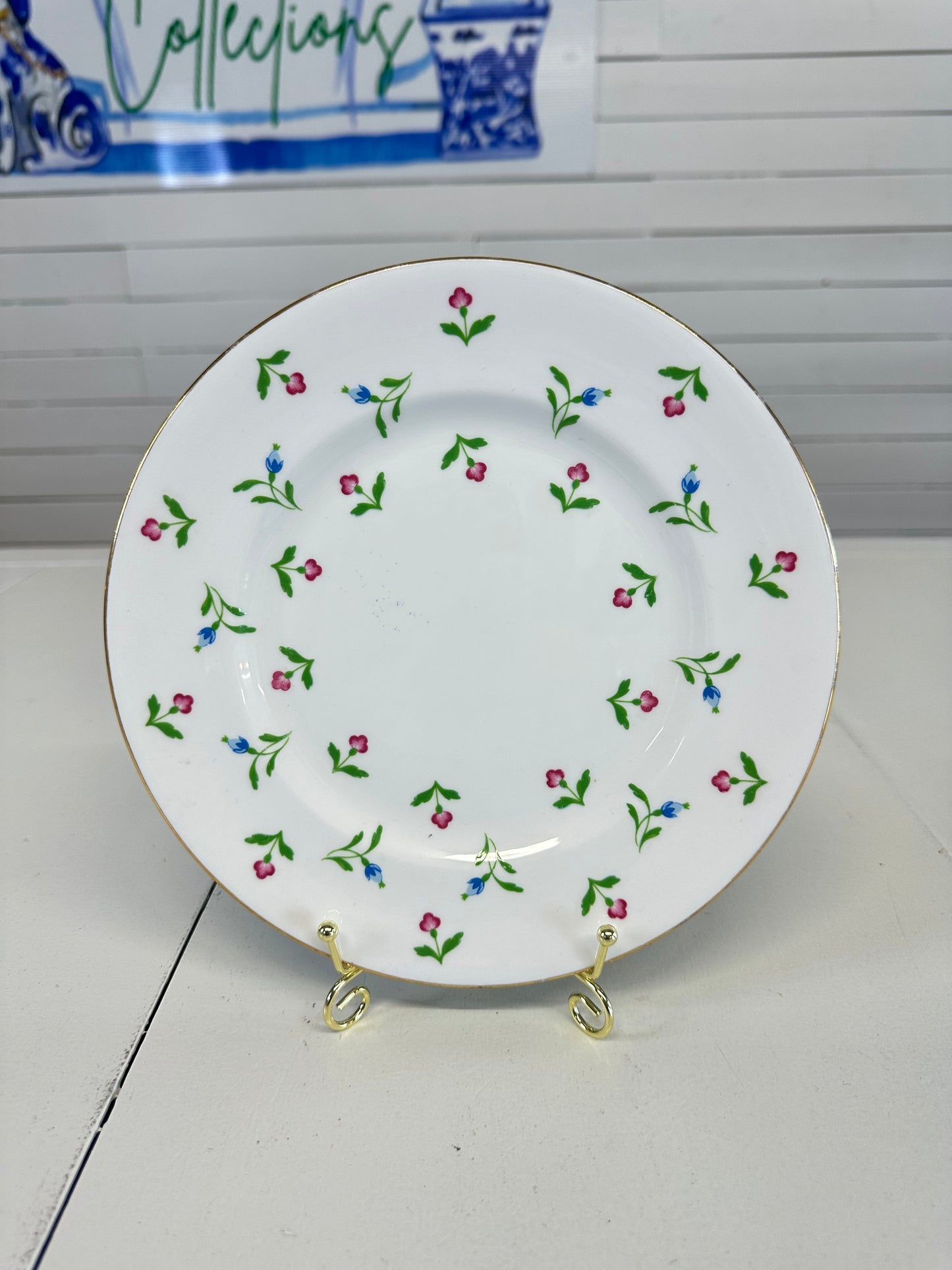 Royal Victoria Tulip Plate