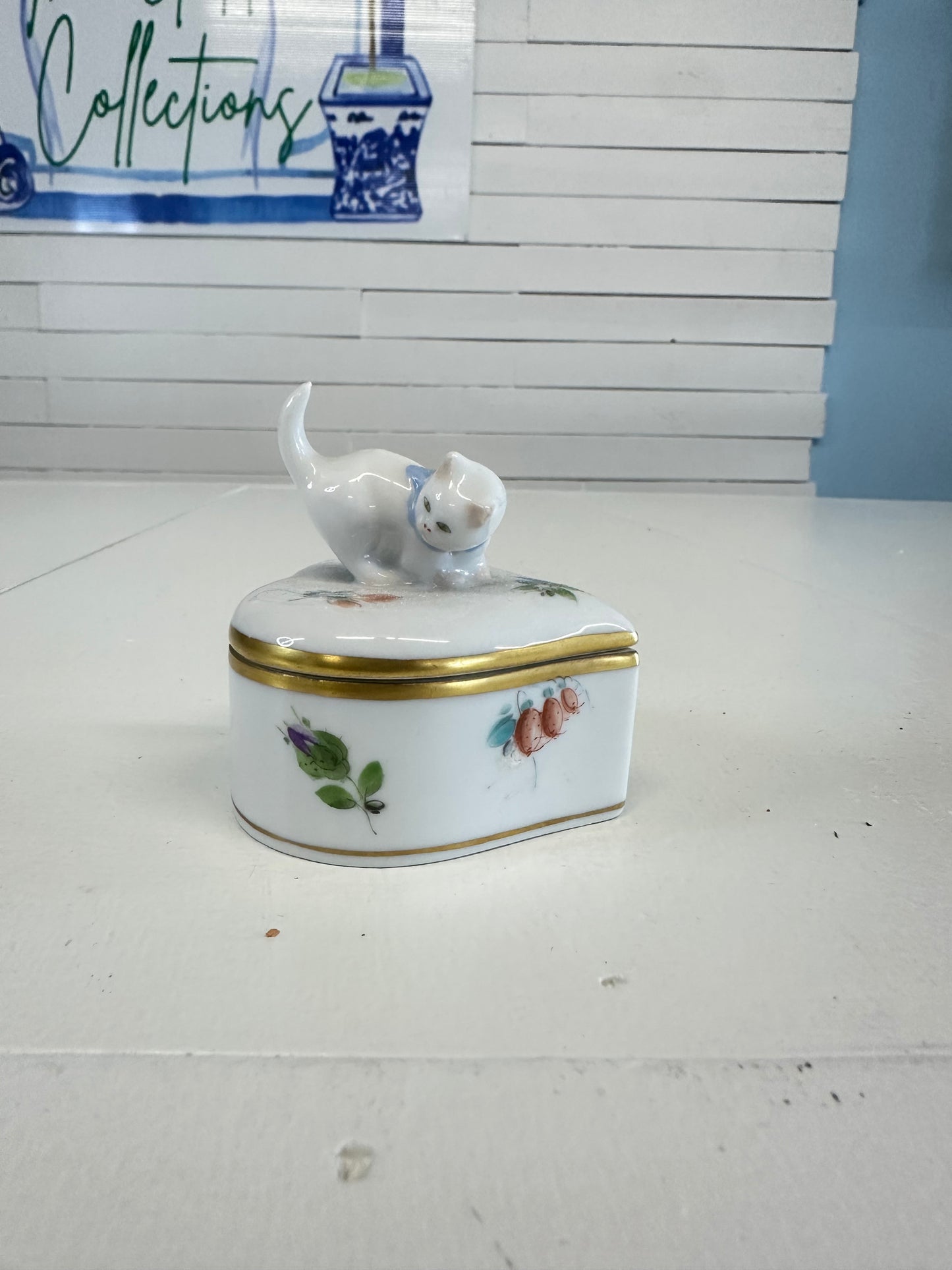 Herend Cat Trinket Box