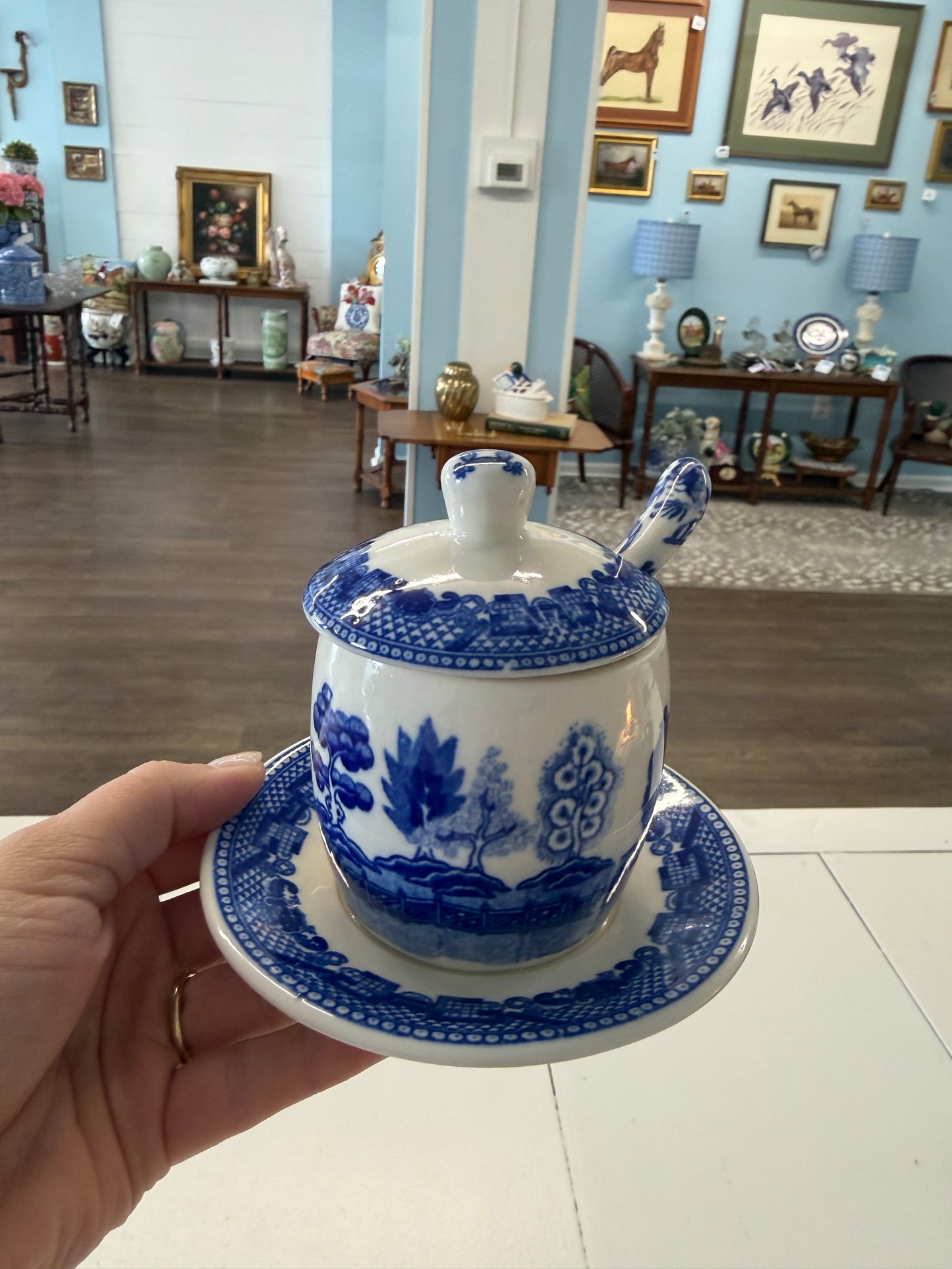 Blue willow jam jar