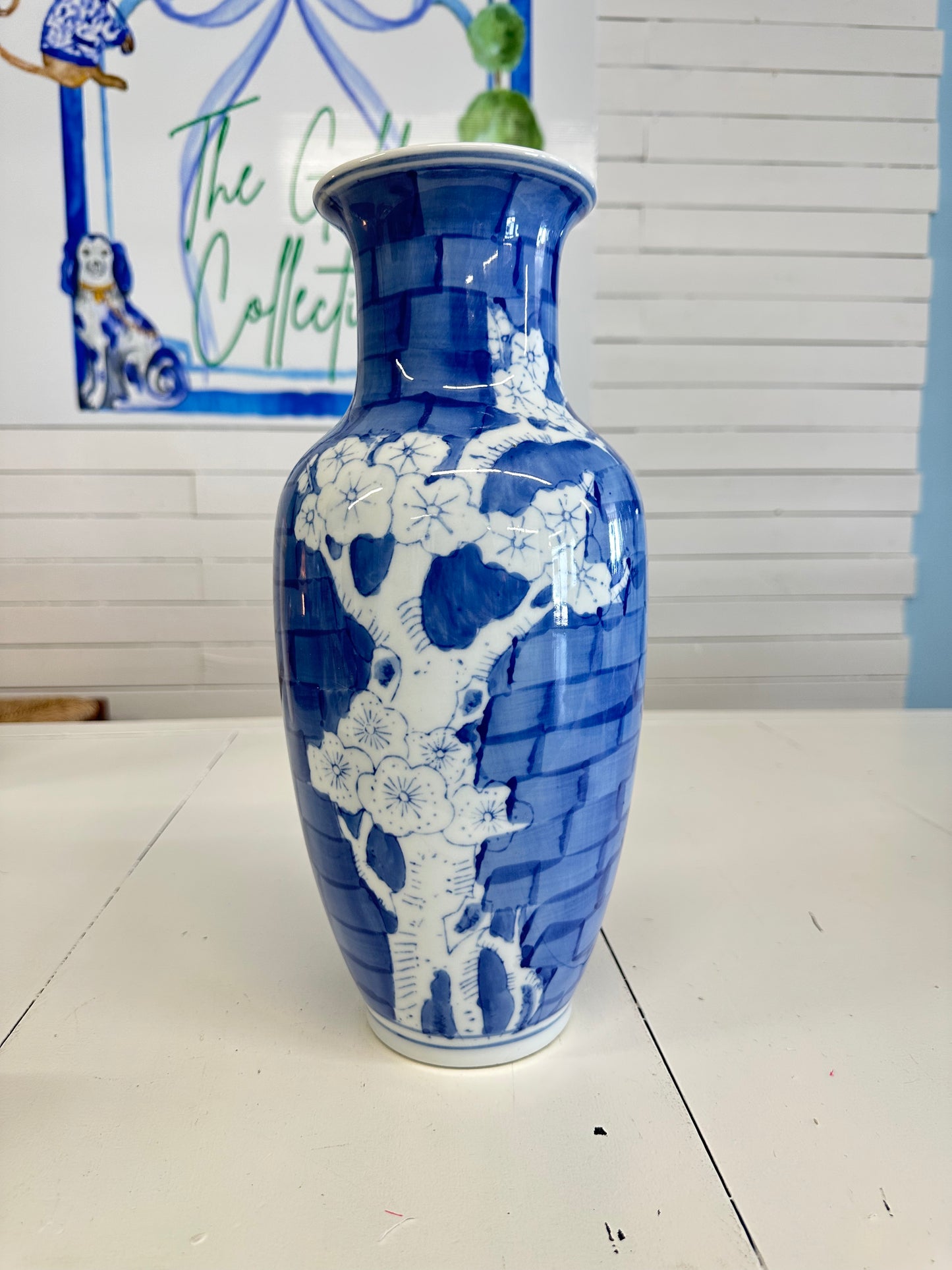B&W vase
