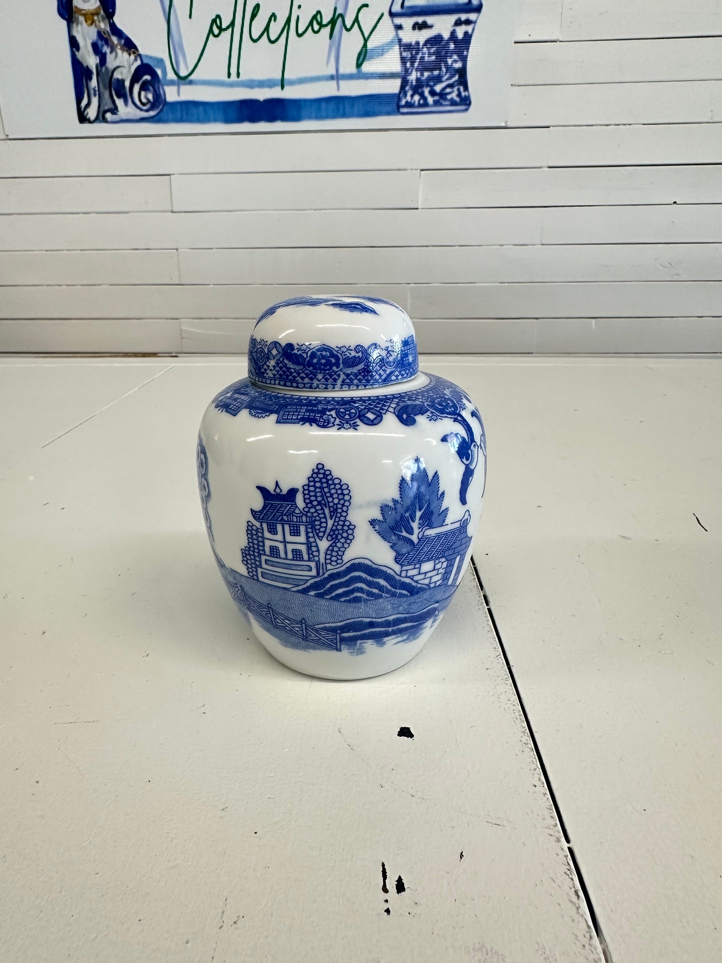 Blue Willow Ginger Jar