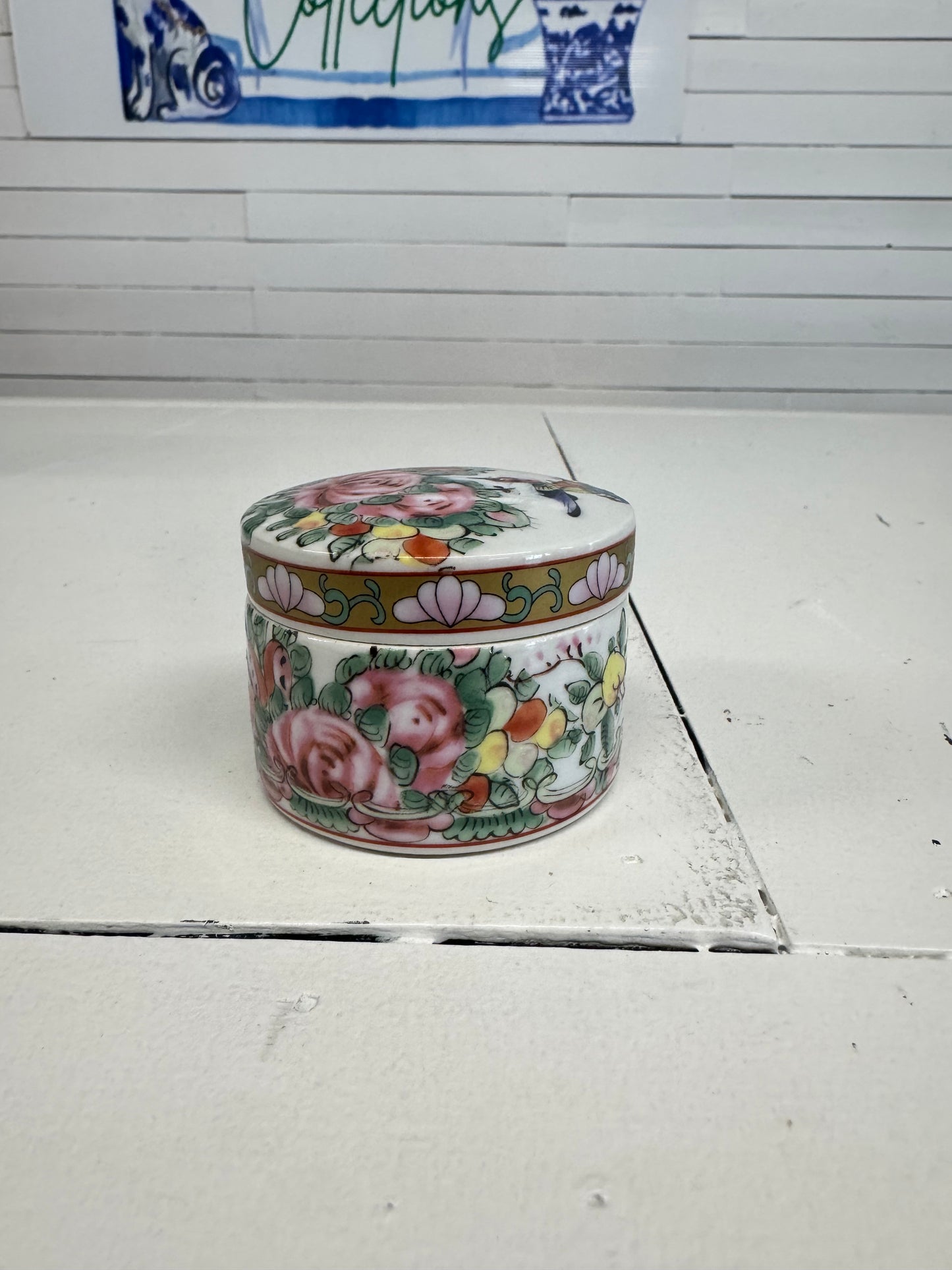 Rose Canton Powder Box
