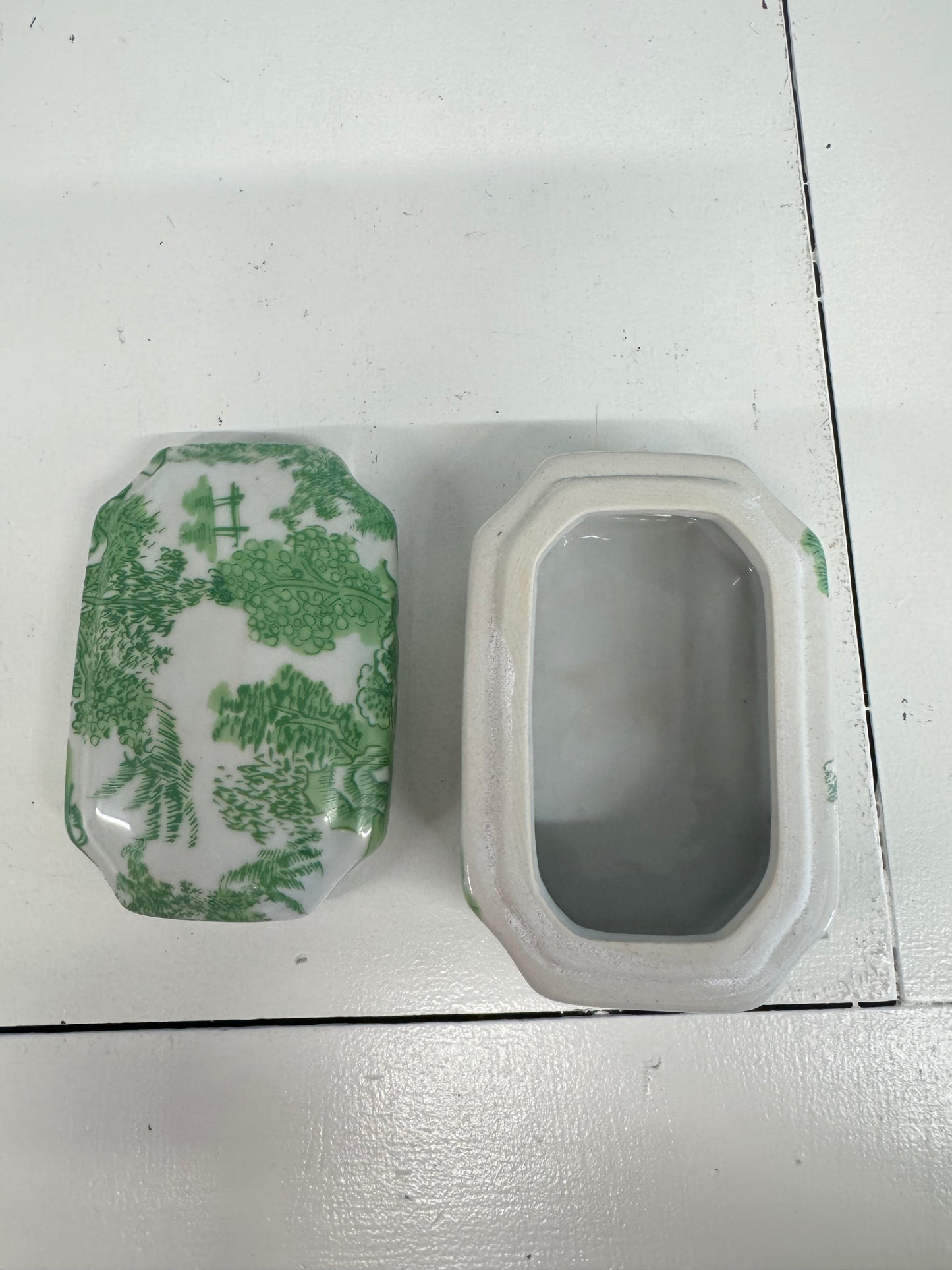 Green Willow Trinket Box