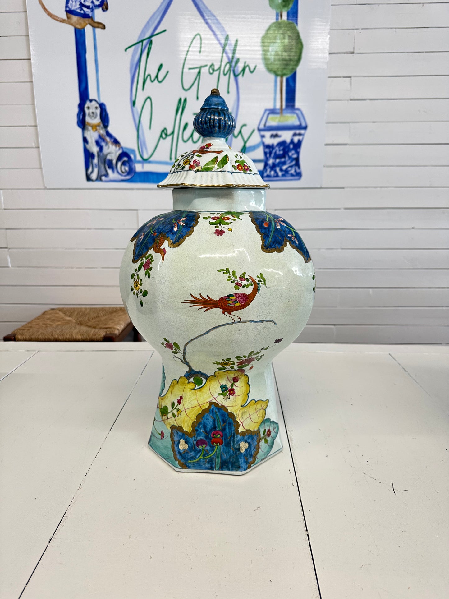 Tobacco Leaf Temple Jar 21”
