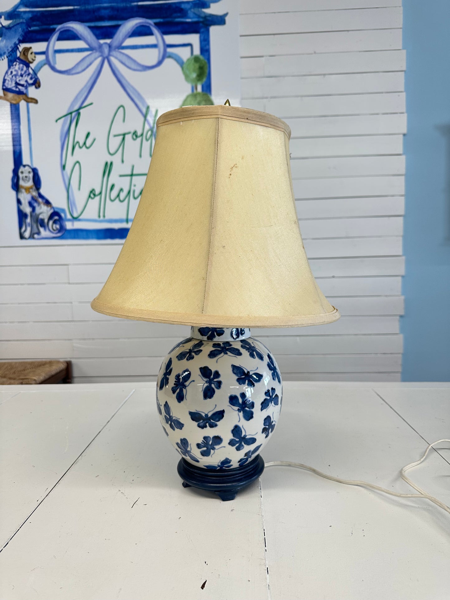Blue and White Butterfly Lamp